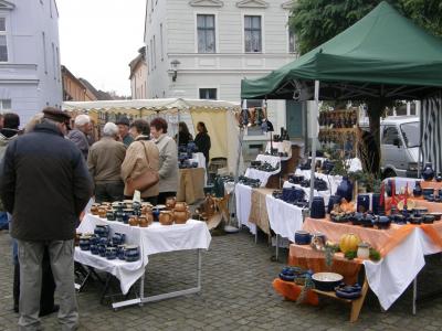 Foto des Albums: 14. Töpfermarkt auf dem Töpfermarkt in Dahme/Mark (25.10.2009)
