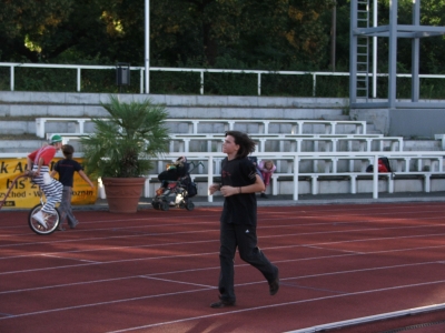 Foto des Albums: Start des 24h-Lauf im Luftschiffhafen (08.09.2006)
