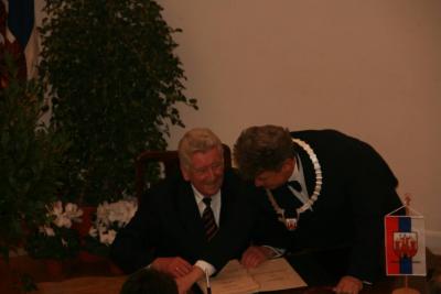 Foto des Albums: Verleihung der Ehrenbürgerschaft (12.12.2009)