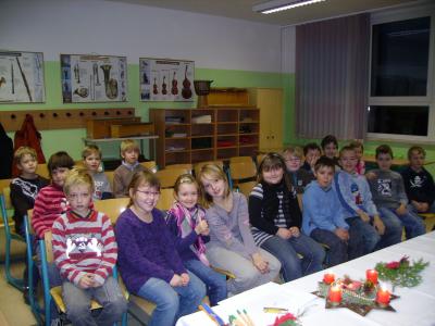 Bild: Die Zuhörer Klasse 2
