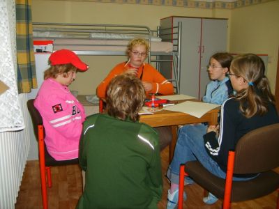 Foto des Albums: 7. Mädchenkonferenz des Landkreises Elbe-Elster in Gröden (05. 10. 2006)