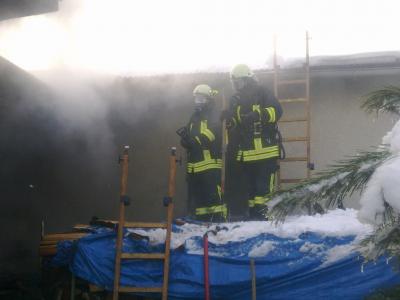 Foto des Albums: Einsatz Gebäudebrand in Ermsleben (07. 01. 2010)