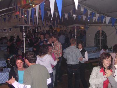 Foto des Albums: Oktoberfest in Großthiemig (07. 10. 2006)