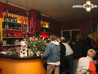 Foto des Albums: Eröffnungsparty mit Ausstellung in der Unscheinbar (02.11.2006)