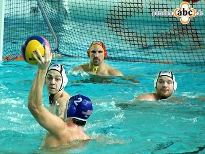 Foto des Albums: Wasserball Länderspiel Deutschland - USA am Brauhausberg (20.02.2010)