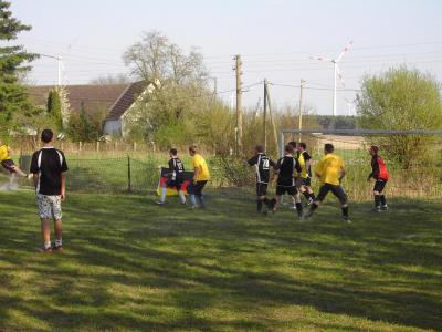 Foto des Albums: 6. Waltersdorfer Fußballturnier (18.05.2010)