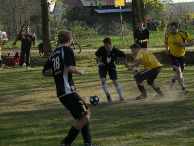 Foto des Albums: 6. Waltersdorfer Fußballturnier (18.05.2010)