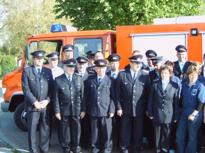 Foto des Albums: Übergabe Feuerwehrfahrzeug (22. 05. 2010)