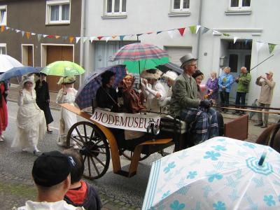 Foto des Albums: Festwoche "725 Jahre Meyenburg" -  Festumzug Teil VIII (30. 05. 2010)