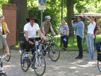 Foto des Albums: Tour de Prignitz: Abfahrt aus  Meyenburg (05. 06. 2010)