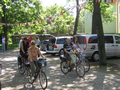 Foto des Albums: Tour de Prignitz: Abfahrt aus  Meyenburg (05. 06. 2010)