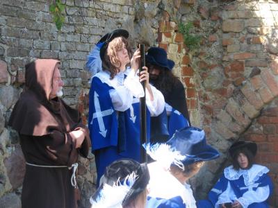 Foto des Albums: Knattermimen bei den Proben der Aufführung "Cyrano de Bergerac" (11.06.2010)