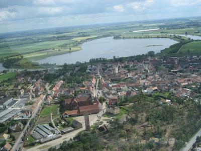 Bild: Klostergelände und Blick über die Stadt