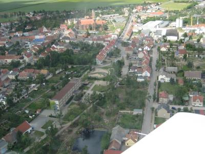 Bild: Schule und Schulpark