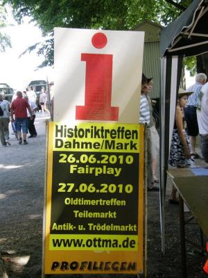 Foto des Albums: Historiktreffen in Dahme/Mark -Oldtimer- u. Teilemarkt, Antik- u. Trödelmarkt (27.06.2010)