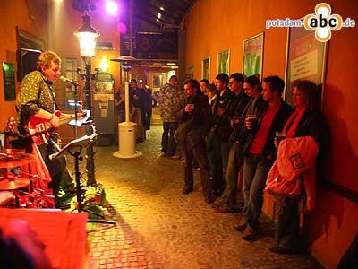 Foto des Albums: Traven rockt zum 13jährigen Jubiläum des Gleis 6 (03.03.2007)
