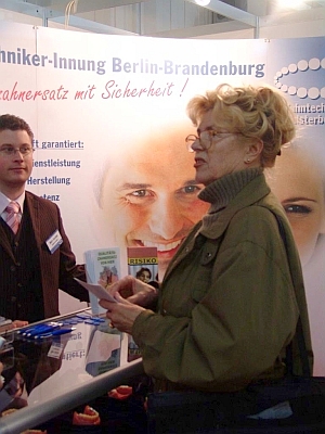 Foto des Albums: Messerundgang über die Vital&50plus im Lustgarten - Serie 2 (16.03.2007)