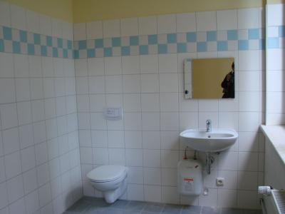 Toilette f&uuml;r die Jungen im Obergeschoss 