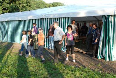 Foto des Albums: Rückblick auf das Sport- und Parkfest in Neuhirschstein vom 30.7. bis 1.8.2010