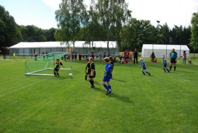 Foto des Albums: Rückblick auf das Sport- und Parkfest in Neuhirschstein vom 30.7. bis 1.8.2010