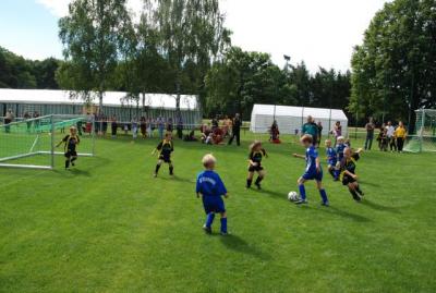Foto des Albums: Rückblick auf das Sport- und Parkfest in Neuhirschstein vom 30.7. bis 1.8.2010