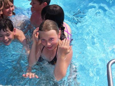 Foto des Albums: Spaß im Schwimmbad, Klasse 5b (2010/2011) (07. 09. 2010)