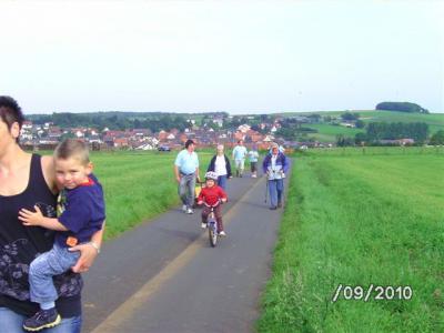 Foto des Albums: Wanderung nach Kefenrod (12. 09. 2010)