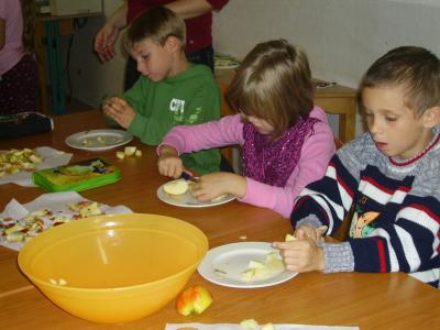 Bild: Wir machen Obstsalat