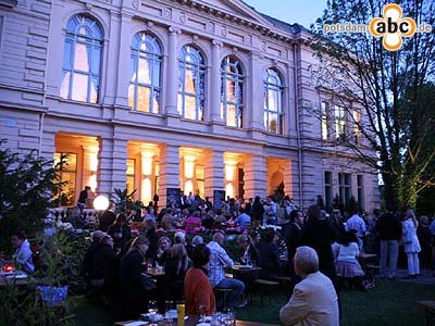 Foto des Albums: Eröffnungsparty des Cafe Hundertwasser (04.05.2007)