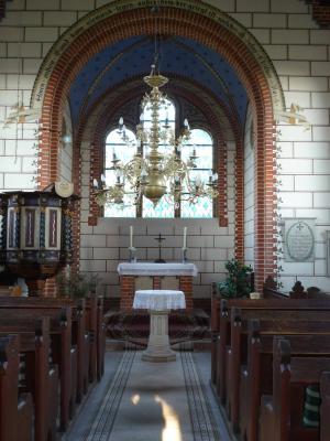 Foto des Albums: Ansichten der Kirche im Ortsteil Zootzen (12.11.2010)