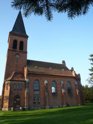 Foto des Albums: Ansichten der Kirche im Ortsteil Zootzen (12.11.2010)