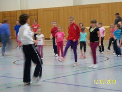 Foto des Albums: Glöwener Schüler  wetteiferten mit Schülern aus Bad Wilsnack (06. 12. 2010)
