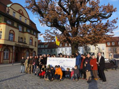 Foto des Albums: 3. Mahnwache zur Solidarität mit den Menschen in Japan und Atomausstieg in Deutschland (28.03.2011)