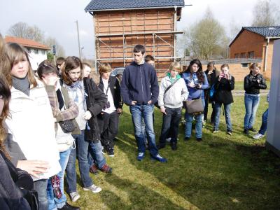 Foto des Albums: Französische Schüler besuchen die Gedenkstätte „Juliushütte“ (05. 04. 2011)