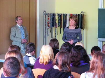 Foto des Albums: Dr. Olaf Thomsen zu Gast bei den Schülern der 7. Klassen der Sekundarschule Zielitz (21. 03. 2011)
