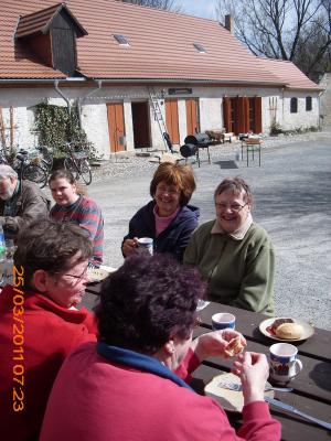 Foto des Albums: Arbeitseinsatz - Frühlingsputz auf der Burg (21.04.2011)