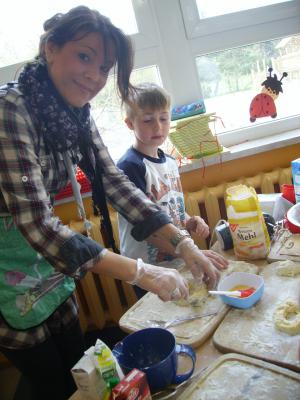 Bild: werden Osternester gebacken