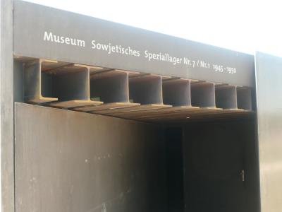 Foto des Albums: Geschichtsprojekt der 9. Klassen im  KZ Sachsenhausen (12. 05. 2011)