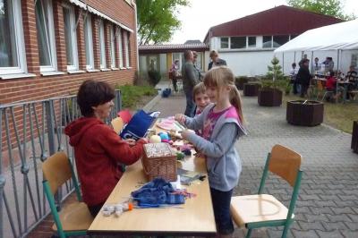 Foto des Albums: Schüler übernehmen einzigartigen Spielplatz (14. 05. 2011)