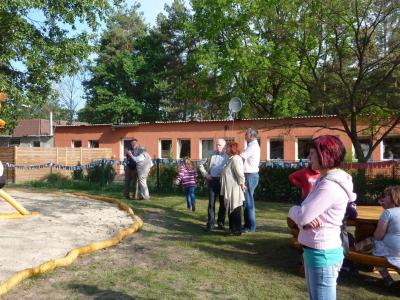 Foto des Albums: Einweihung Spielplatz Schule Glöwen