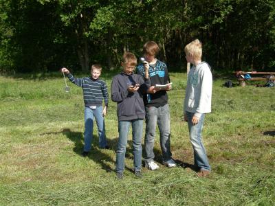 Foto des Albums: Unterricht am Lehrpfad an der Oberschule mit Grundschulteil Glöwen (25. 05. 2011)