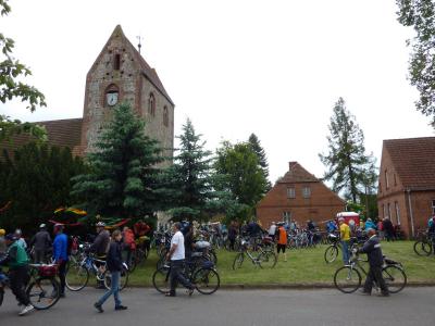 Foto des Albums: Tour de Prignitz mit Mittagsstop in Söllenthin (27. 05. 2011)