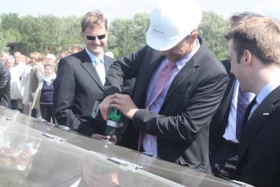 Foto des Albums: Offizieller Baubeginn Fotovoltaikfreiflächenkraftwerk (25.05.2011)
