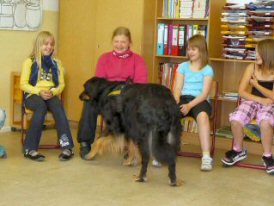 Foto des Albums: Hunde in der Schule (27. 05. 2011)
