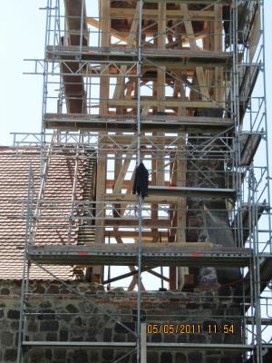 Foto des Albums: Wiederaufbau Kirchturm Werbig (06.06.2011)