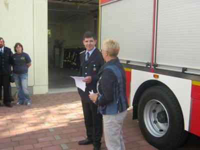 Foto des Albums: Feierliche Übergabe des Feuerwehrautos in Barnewitz (24. 06. 2011)