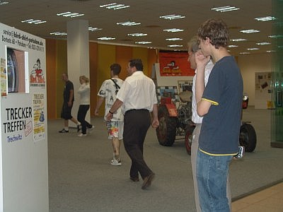 Foto des Albums: Trecker-Ausstellung in den Bahnhofspassagen (24.07.2007)