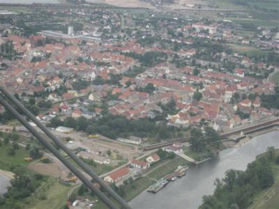 Bild: Baustelle Deichsanierung am alten Hafen