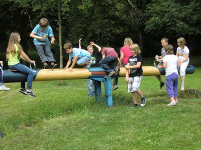 Bild: Der Spielplatz gehört uns!