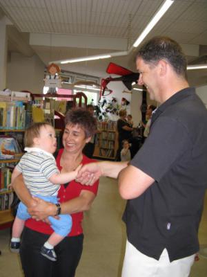 Marvin Baus mit Anja und Thomas Mechler 